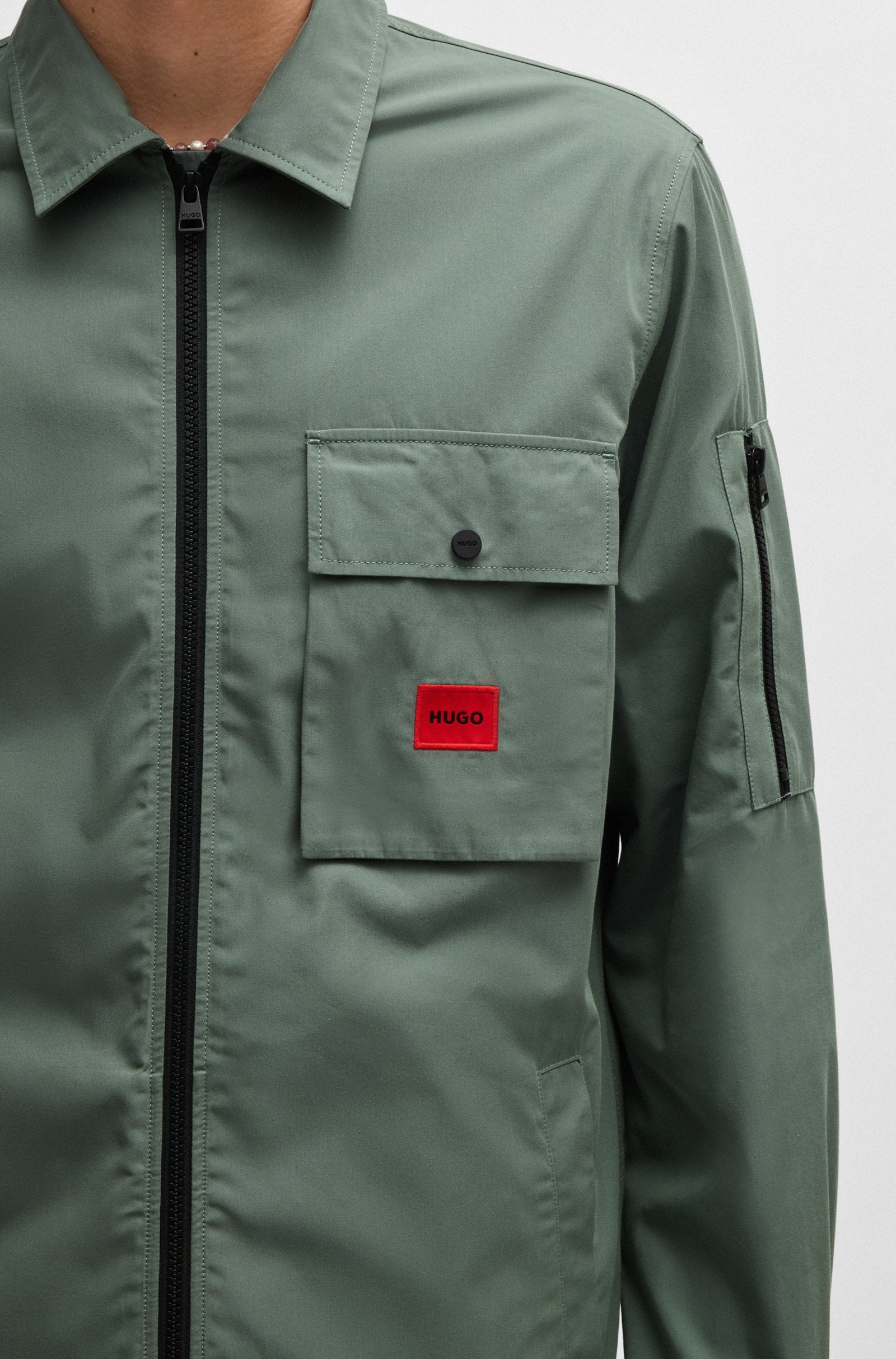 HUGO Emmond Overshirt A2-24 343  Open Green