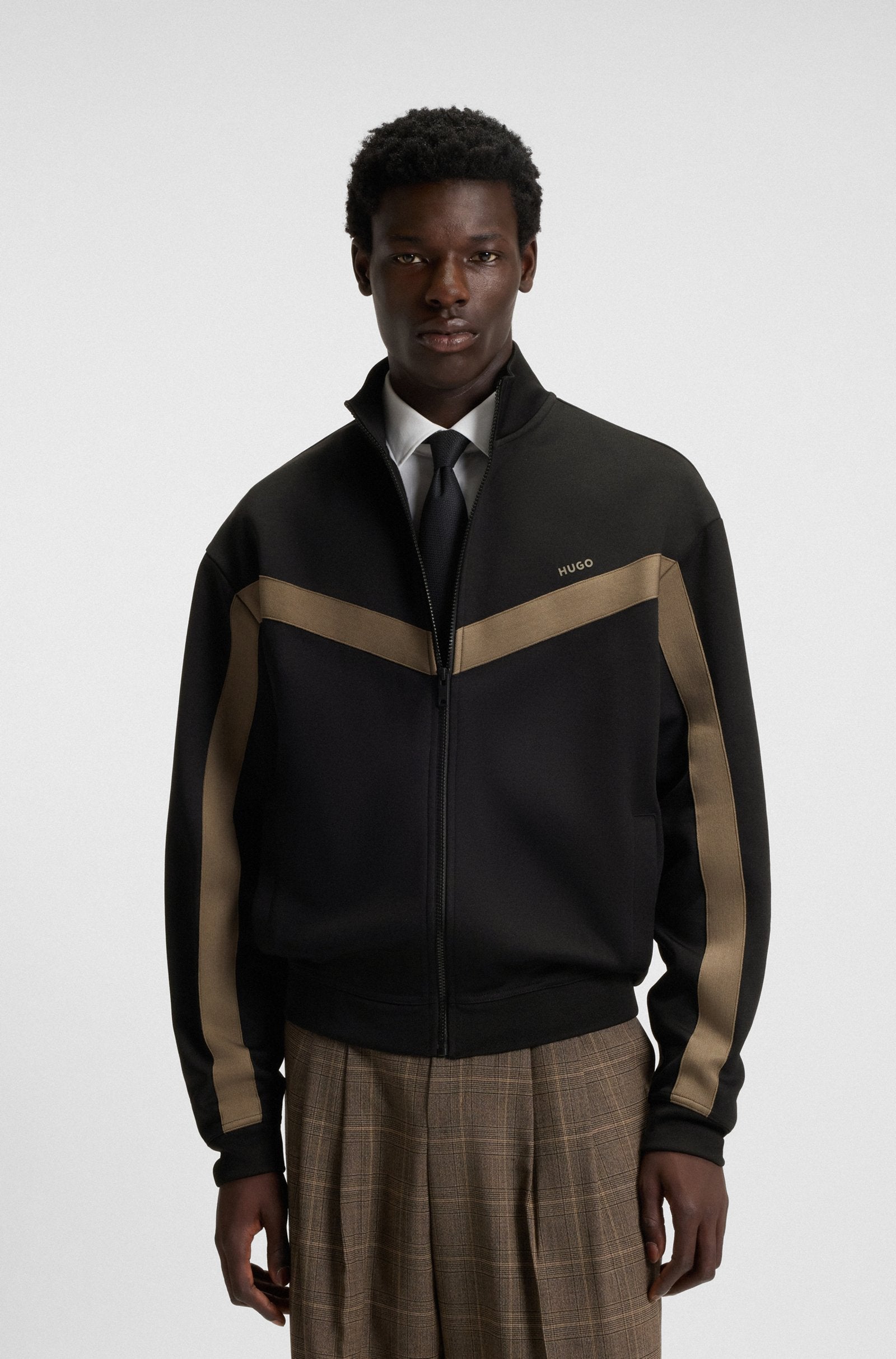 HUGODartiSweatshirt001Black__3