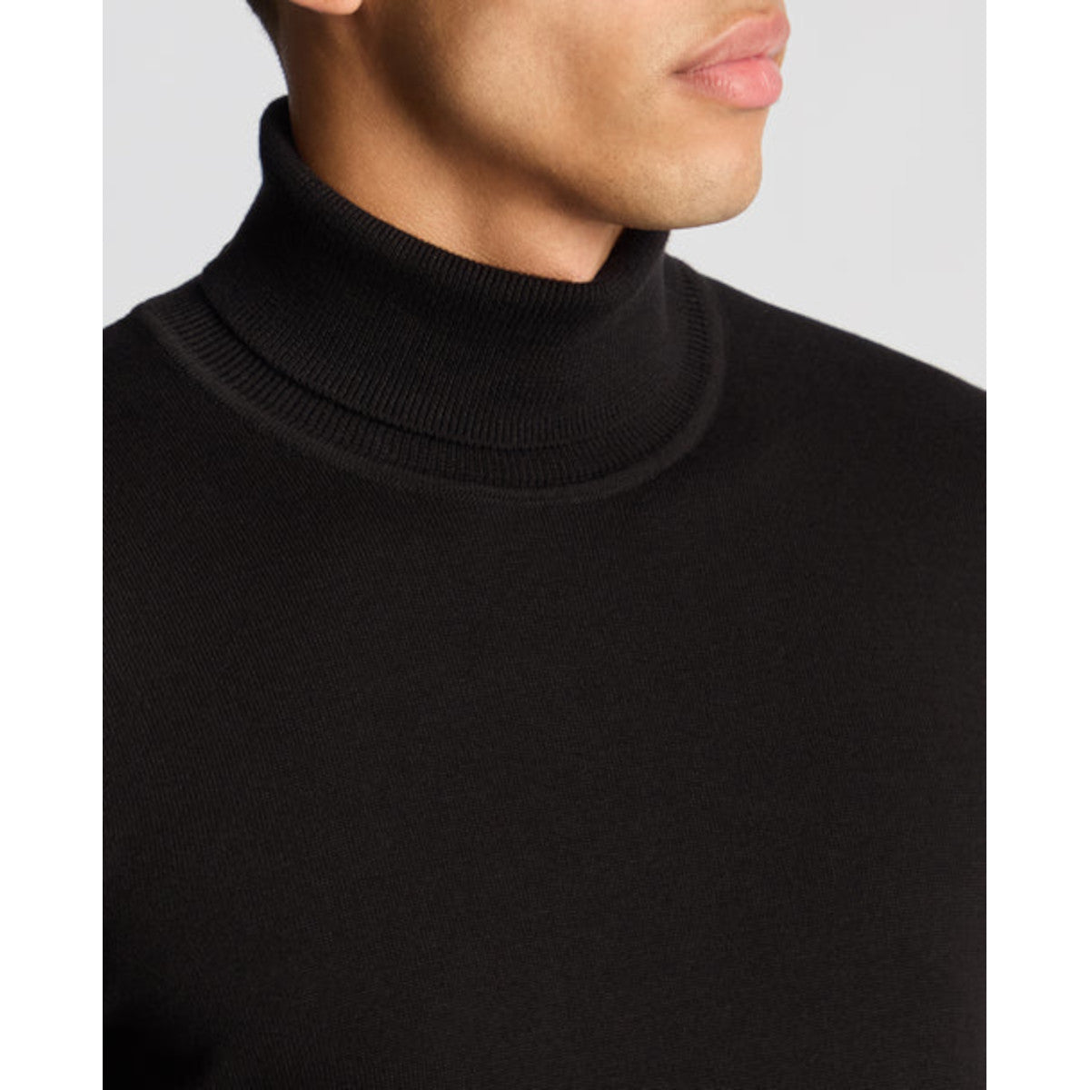 Remus Uomo Fine Gauge Roll Neck 00 Black